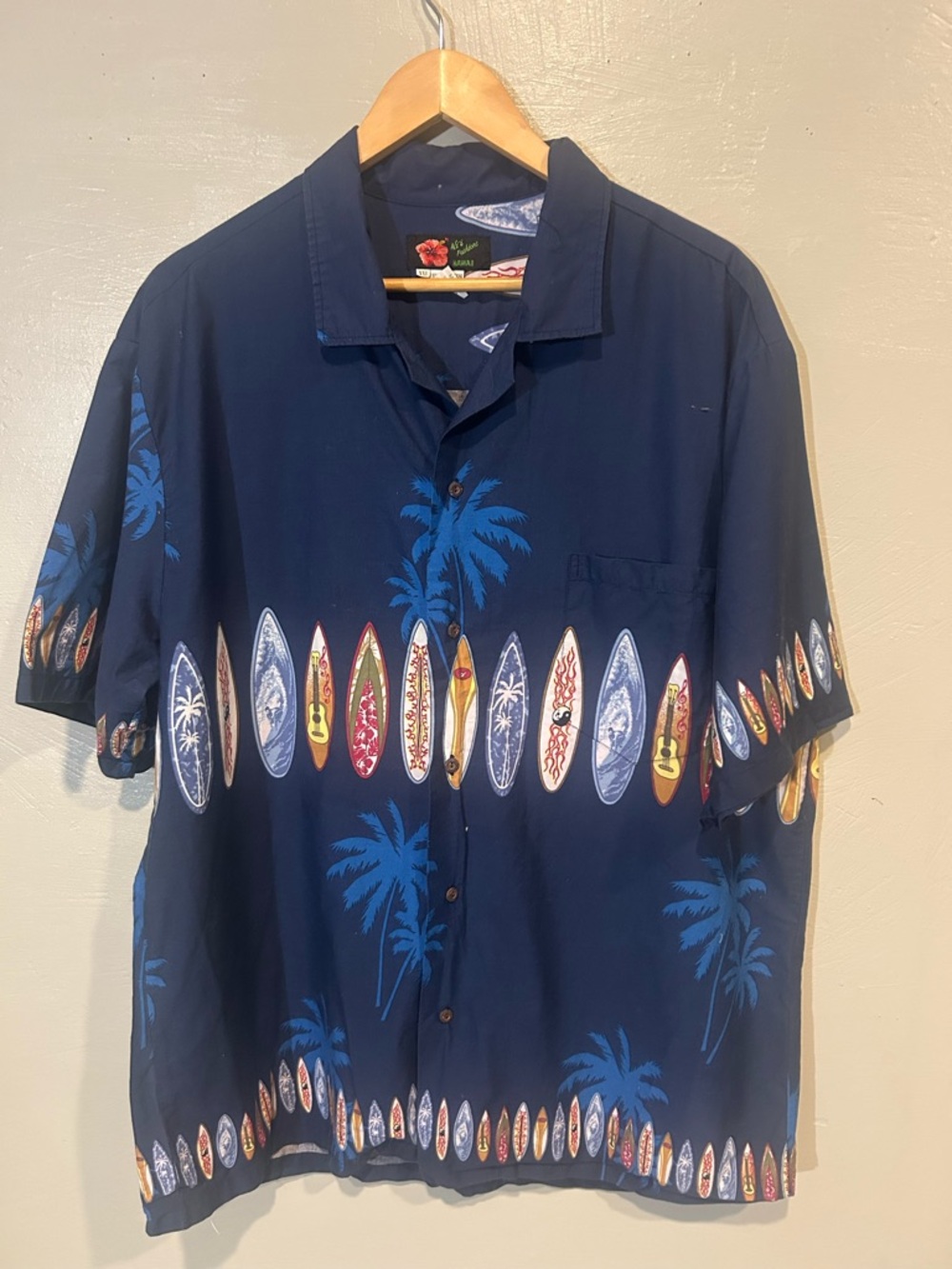 Men's Navy Surf & Palm Short-Sleeve Button-Down Shirt by